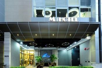 M1 Hotel